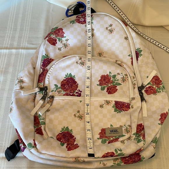 VANS Cream & White Checkerboard Floral Full Size Backpack with Zipper Pockets - Picture 14 of 17